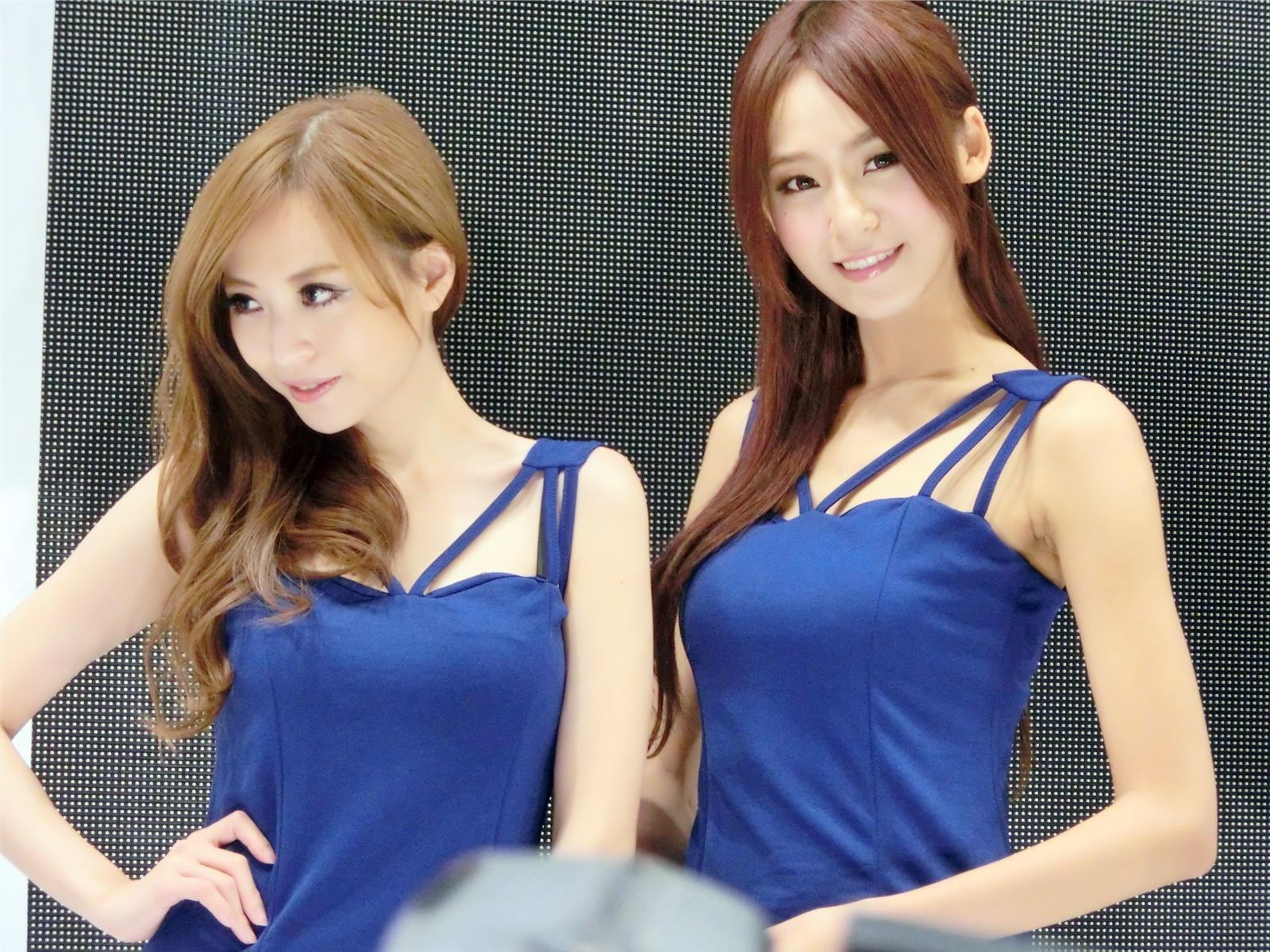 Winnie Lucy 双人合影 2013台北摄影器材展